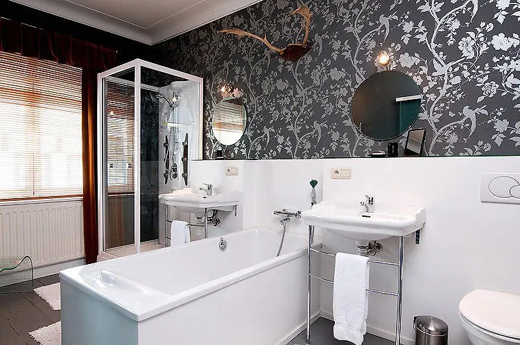 B&B The Baron Antwerp Belgium